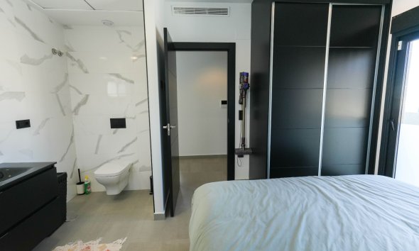 Resale - Villa - Benijofar