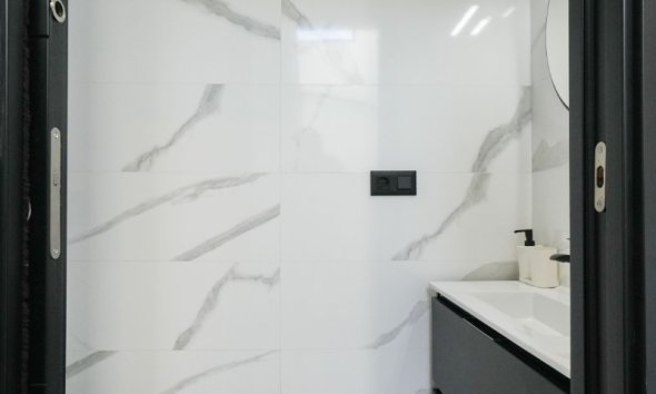 Resale - Villa - Benijofar