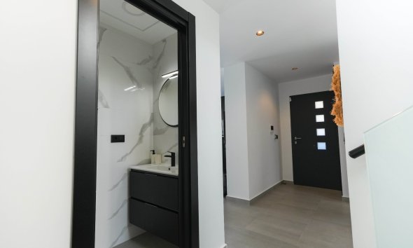 Resale - Villa - Benijofar