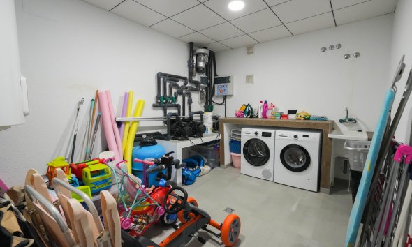 Resale - Villa - Benijofar