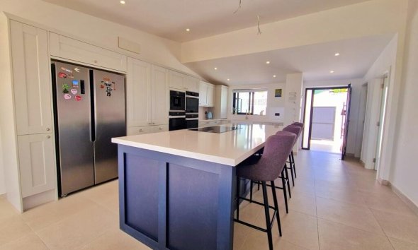 Resale - Villa - Chayofa - Chayofa Tenerife