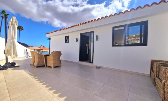 Resale - Villa - Chayofa - Chayofa Tenerife