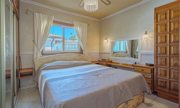 Resale - Villa - Chayofa - Chayofa Tenerife