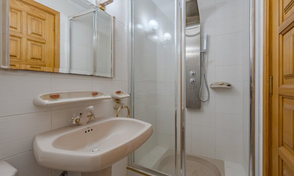 Resale - Villa - Chayofa - Chayofa Tenerife