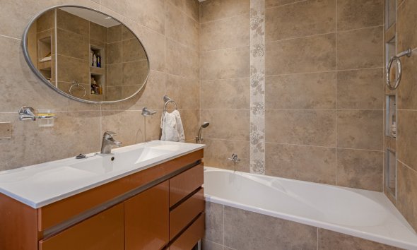 Resale - Villa - Chayofa - Chayofa Tenerife