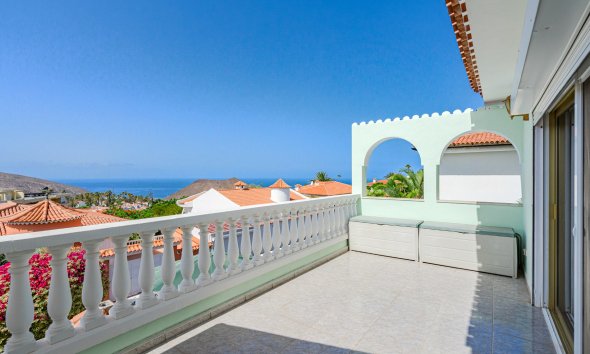 Resale - Villa - Chayofa - Chayofa Tenerife
