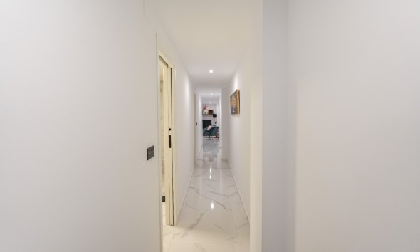 Resale - Apartment - Torrevieja