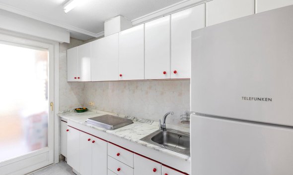 Resale - Apartment - Torrevieja - Centro