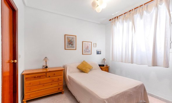 Resale - Apartment - Torrevieja - Centro