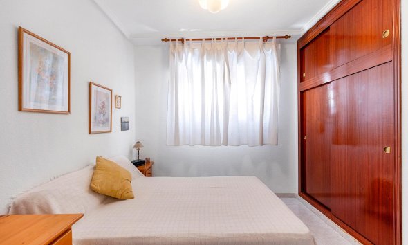 Resale - Apartment - Torrevieja - Centro