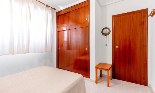 Resale - Apartment - Torrevieja - Centro