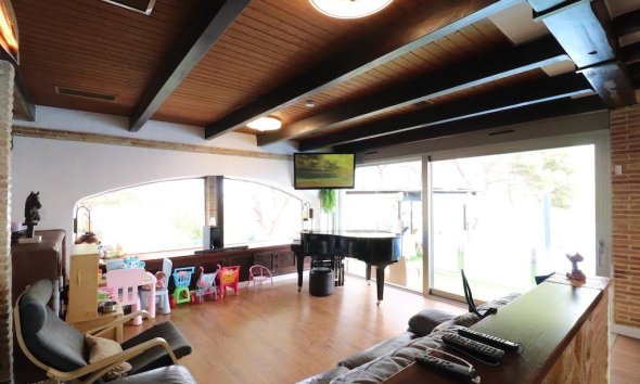 Resale - Villa - Orihuela Costa - Montezenia