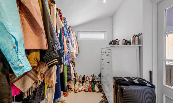 Resale - Estate / Farm / Plot - Almoradí - Las Heredades