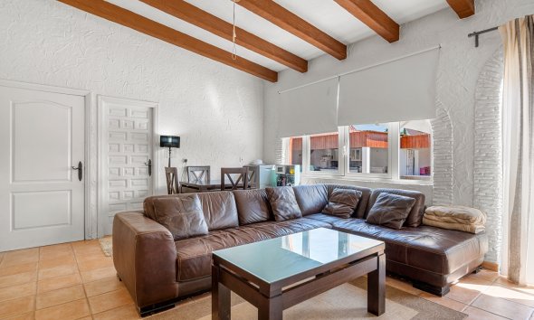 Resale - Estate / Farm / Plot - Almoradí - Las Heredades