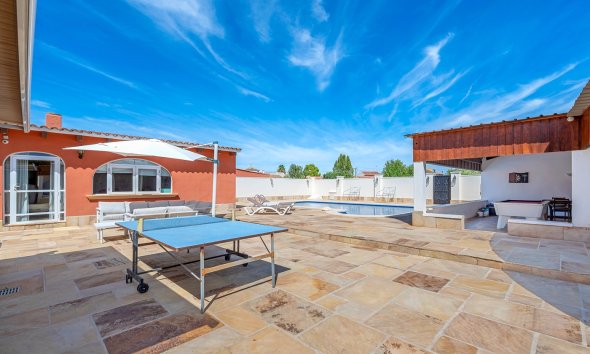 Resale - Estate / Farm / Plot - Almoradí - Las Heredades