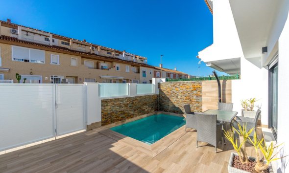 New Build - Terraced house / Townhouse - San Pedro del Pinatar - Polideportivo