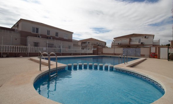 Resale - Terraced house / Townhouse - Orihuela Costa - Cabo Roig