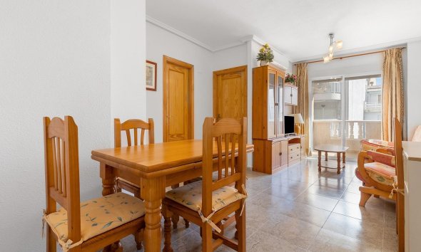 Resale - Apartment - Torrevieja - Centro