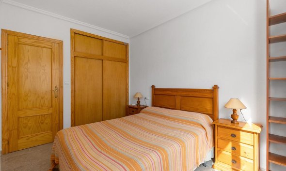 Resale - Apartment - Torrevieja - Centro