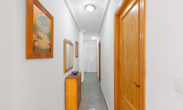 Resale - Apartment - Torrevieja - Centro