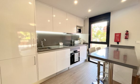 Resale - Apartment - Orihuela Costa - Villamartin