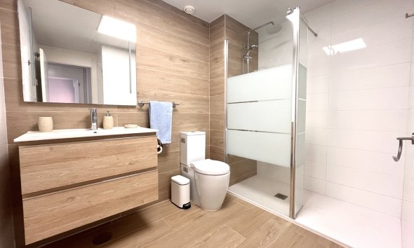 Resale - Apartment - Orihuela Costa - Villamartin