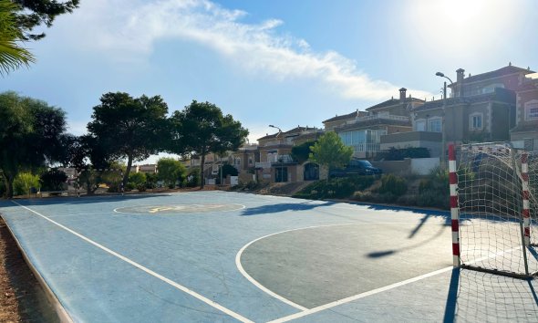 Resale - Bungalow - San Miguel de Salinas - Las filipinas