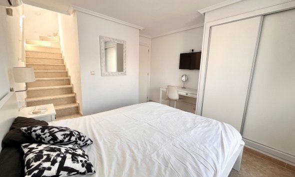 Resale - Terraced house / Townhouse - La Mata