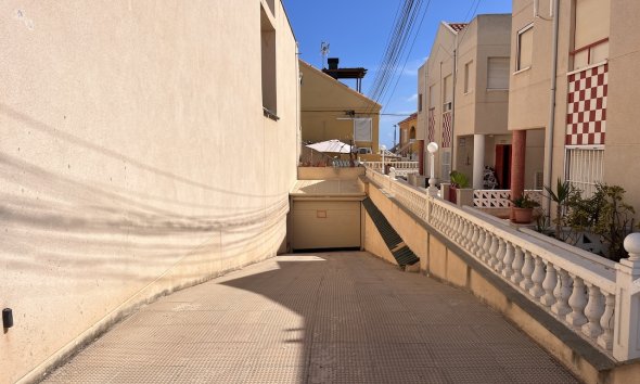 Resale - Terraced house / Townhouse - La Mata
