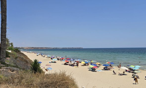 Resale - Bungalow - Orihuela Costa - Mil Palmeras