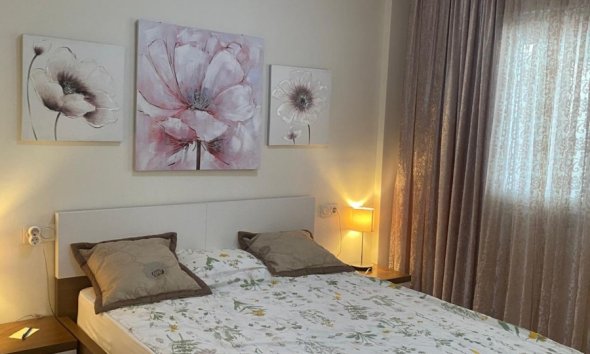 Resale - Bungalow - Orihuela Costa - Mil Palmeras