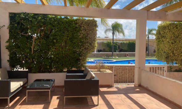 Resale - Bungalow - Orihuela Costa - Mil Palmeras
