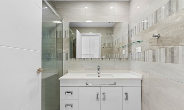 Resale - Apartment - Orihuela Costa - Punta Prima