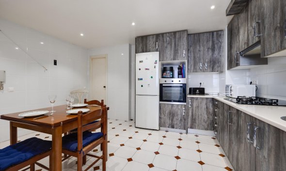 Resale - Apartment - Torrevieja - Habaneras