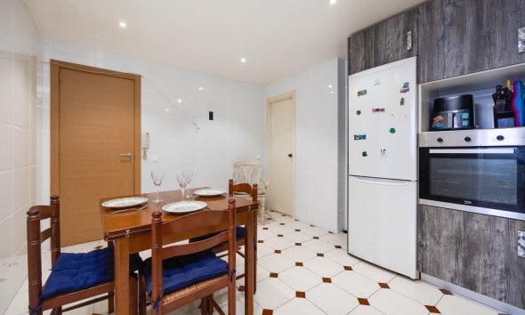 Resale - Apartment - Torrevieja - Habaneras