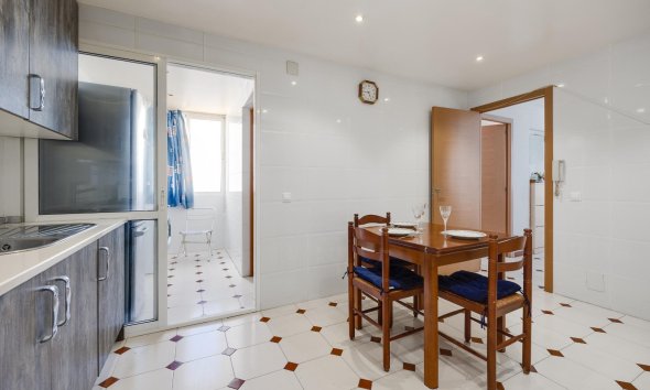 Resale - Apartment - Torrevieja - Habaneras