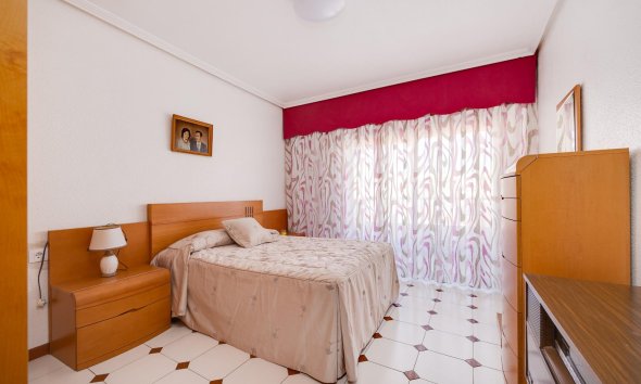 Resale - Apartment - Torrevieja - Habaneras
