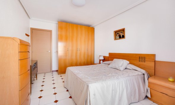 Resale - Apartment - Torrevieja - Habaneras