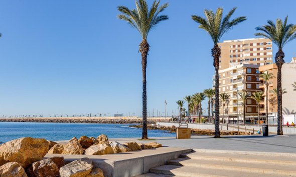 Resale - Apartment - Torrevieja - Habaneras