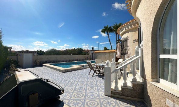 Resale - Villa - Orihuela Costa - Playa Flamenca