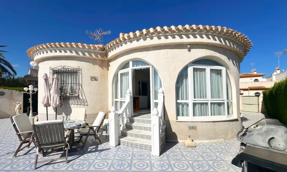 Resale - Villa - Orihuela Costa - Playa Flamenca