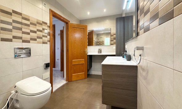 Resale - Villa - Orihuela Costa - Playa Flamenca