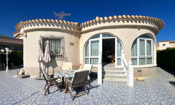 Resale - Villa - Orihuela Costa - Playa Flamenca
