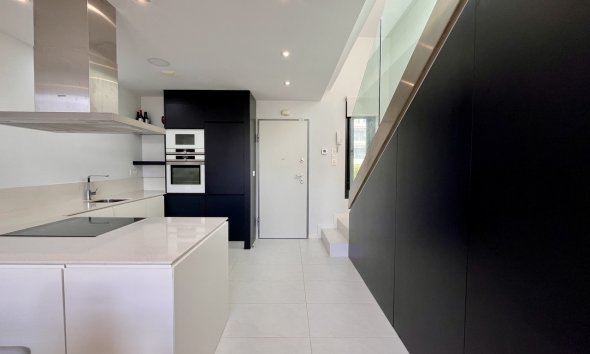 Resale - Villa - Orihuela Costa - Los Dolses