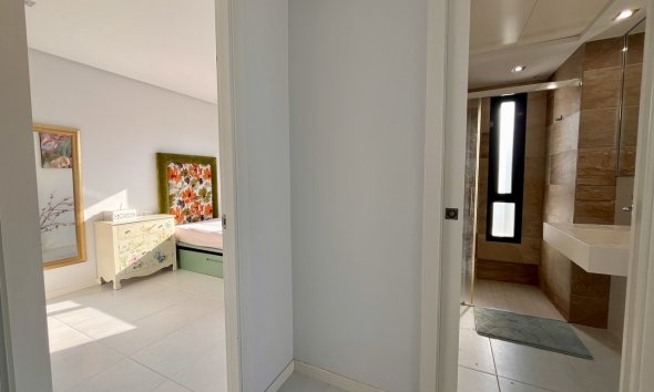 Resale - Villa - Orihuela Costa - Los Dolses