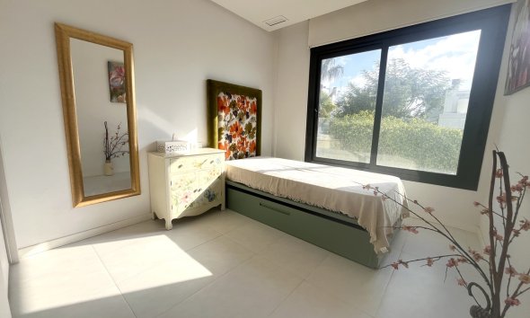 Resale - Villa - Orihuela Costa - Los Dolses