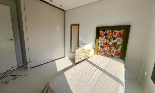 Resale - Villa - Orihuela Costa - Los Dolses