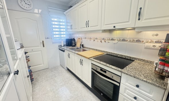 Resale - Villa - Orihuela Costa - Villamartin