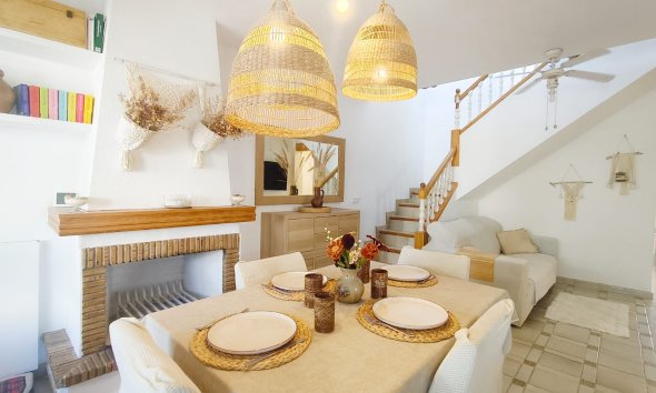 Resale - Terraced house / Townhouse - Orihuela Costa - Villamartín