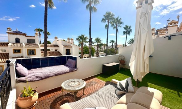 Resale - Terraced house / Townhouse - Orihuela Costa - Villamartín